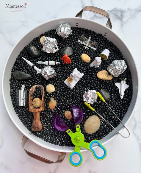 Astronaut Sensory Bin, Space Montessori Activities, Outer Space Sensory Bin, Space Toddler Activities, Space Sensory Activities, Space Activities For Toddlers, Space Eyfs, Outer Space Sensory, Preschool Experiences