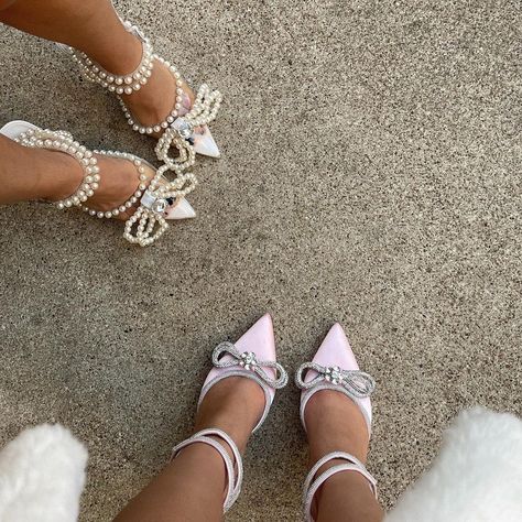 Graduation Heels, Bow High Heels, Formal Heels, Heels Aesthetic, Pearl Shoes, Pink Wrap, Prom Heels, Heels Outfits, Pointed Heels