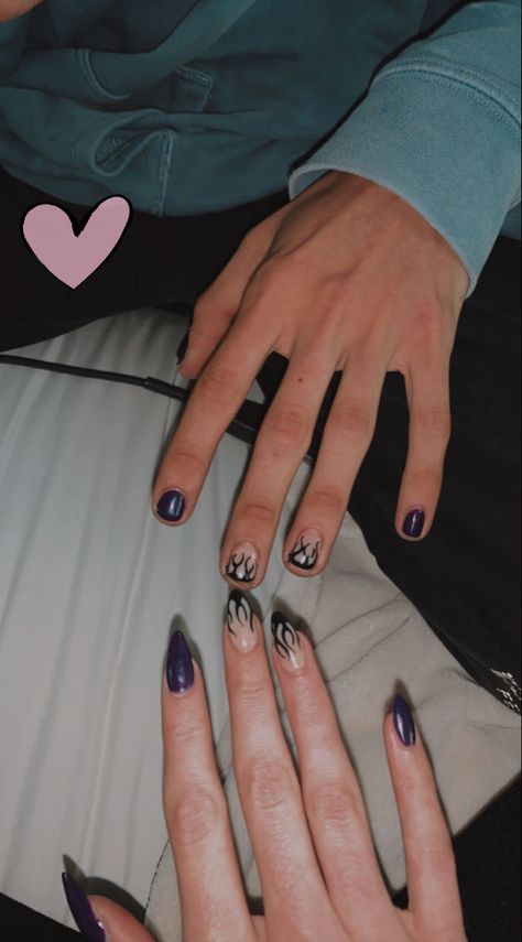 Relationship Nails Designs, Guy Gel Nails, Matching Couple Nails Goth, Male And Female Matching Nails, Painting Boyfriends Nails, Matching Nails With Boyfriend Spiderman, Mens Flame Nails, Matching Nails Couples Black, Couple Nails Matching Black