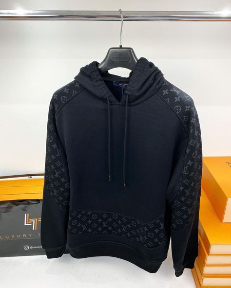 ▪️LUXURY TRENDZ▪️ on Instagram: “#LOUISVUITTON Circle Monogram hoodie⚫️ One of the best LV pieces now in Black. All sizes available to order now. Shop via DM or Website…” Lv Hoodie, Monogram Hoodie, Circle Monogram, Order Now, Hooded Jacket, Athletic Jacket, Louis Vuitton, Monogram, On Instagram