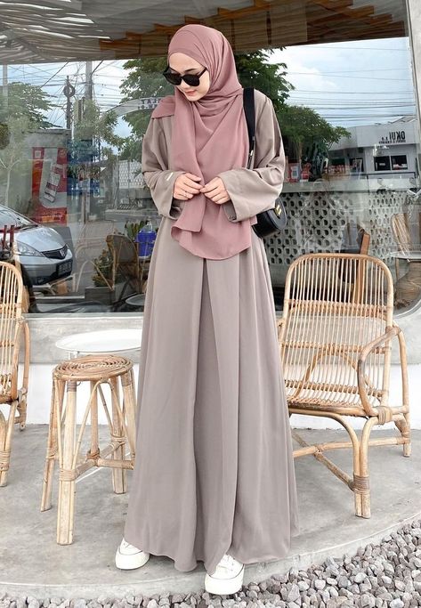 Casual Dress Korean Style, Mix And Match Outfits Hijab, Casual Korean Style, Outfit Hijab Casual, Muslimah Style, Ootd Hijab Casual, Muslimah Outfit, Muslim Outfits Casual, Muslim Fashion Hijab Outfits