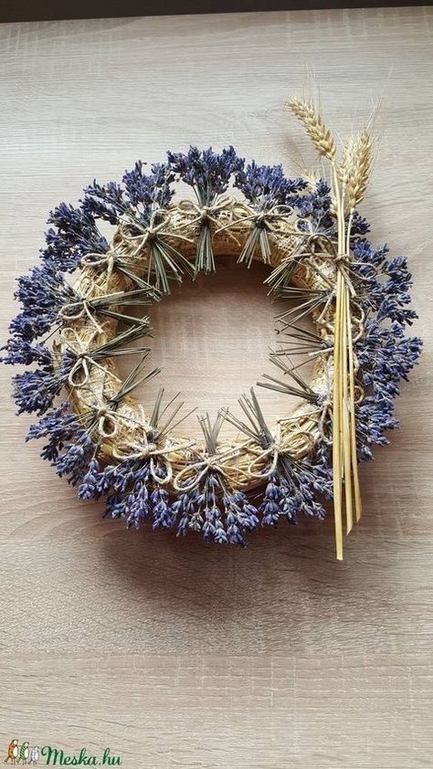 Dekoratívne Vence, Lavender Crafts, Lavender Decor, Deco Nature, Dried Flower Wreaths, Deco Floral, Autumn Wreaths, Nature Crafts, Wreath Crafts