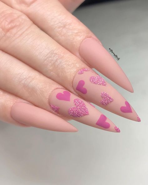 Valentine Nails, Nail Designs Valentines, Stiletto Nails Designs, Shiny Nails, Heart Nails, Valentine's Day Nails, Valentines Nails, Long Acrylic Nails, Rhinestone Nails