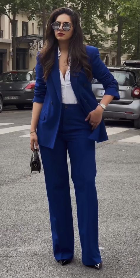 Festival Outfits Spring, Summer Outfits Festival, Electric Blue Suit, Summer Outfit 2023, Graduation Suit, Cold Spring Outfit, Formal Suits For Women, Rainy Day Outfit For Spring, Dress Business Casual