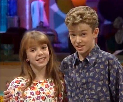 Britney Spears and Justin Timberlake on The Mickey Mouse Club – 1993 http://www.anothermag.com/current/view/3508/Teen_Spirit_Katie_Shillingfords_Inspirations Britney Spears Young, Britney Spears And Justin Timberlake, First Kiss Stories, Britney Spears Justin Timberlake, All New Mickey Mouse Club, Britney Spears Photos, Britney Spears Pictures, Disney Channel Shows, Celebrity Style Inspiration