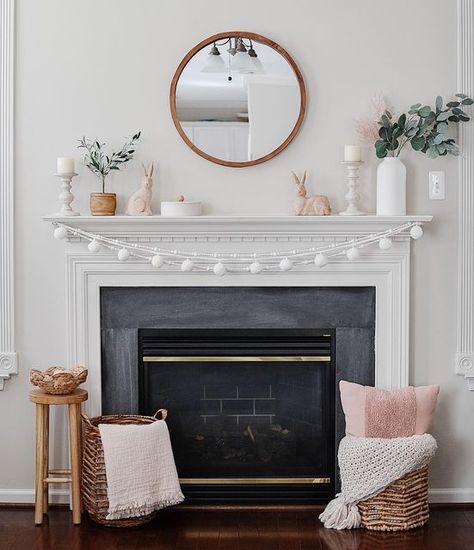 Easter Decor Mantle, Spring Mantle Decorating Ideas, Easter Fireplace Mantel Decor, Mantle Decor Modern, Spring Fireplace Decor, Easter Mantle Decor, Cheers Friends, Holiday House Decor, Spring Mantel Decorating Ideas