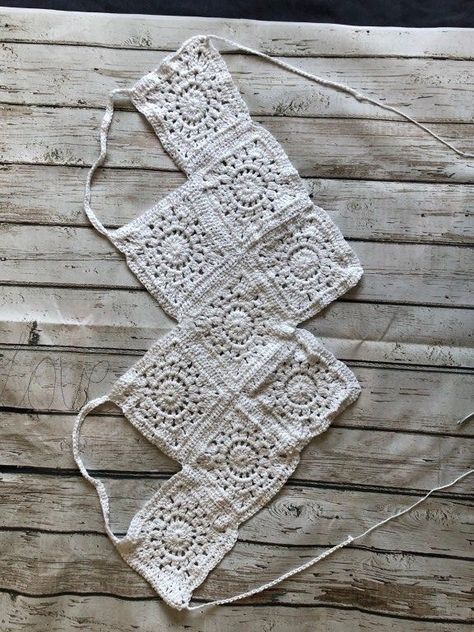 Crochet Halter Top Pattern, Boho Crochet Patterns, Debbie Macomber, Gilet Crochet, Crochet Boho Top, Crochet Crop Top Pattern, Mode Crochet, Crochet Ladies Tops, Crochet Summer Tops