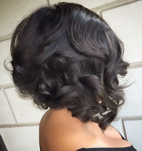 African American Curled Inverted Bob Curly Angled Bobs, Classic Bob Haircut, Feathered Bob, Short Permed Hair, Black Bob Hairstyles, Cute Curly Hairstyles, Angled Bob, Hairstyle Gallery, Looks Style