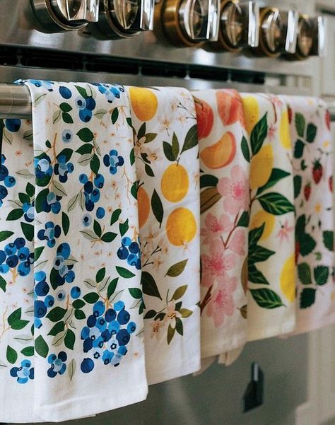 Brighten up your kitchen with our vibrant fruit-themed towel collection, perfect for adding a splash of color and fun to your culinary space. Each towel features playful designs inspired by your favorite fruits, bringing a fresh and lively touch to your daily routine. Made from high-quality materials, these towels are not only eye-catching but also highly absorbent and durable, making them a practical addition to any kitchen. Whether you're drying dishes or simply decorating, these towels are sure to make a cheerful statement. Fruit Kitchen, Tea Towel Gift, Strawberry Patch, Inspire Me Home Decor, Fruit Tea, Colorful Fruit, Tea Towel Set, Towel Collection, Kitchen Towel Set