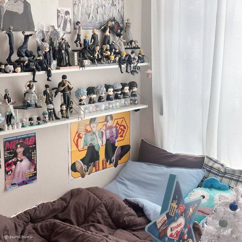 Anime Room Ideas, Otaku Room Aesthetic, Otaku Aesthetic, Otaku Room, Anime Room, Shelf Ideas, Room Aesthetic, Dream Room, Room Inspo