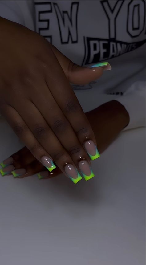 Acrylic Nail Designs On Black Women, Full Colour Nails, Baddy Nails, Nails For Black Women, Acrylic Nails Yellow, Pink Tip Nails, Hand Tattoos For Girls, Builder Gel Nails, Purple Acrylic Nails