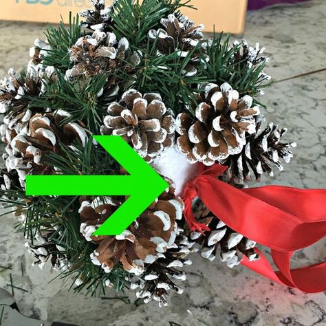 Kissing Balls Diy, Christmas Kissing Balls, Easy Fall Wreaths, Kissing Balls, Pine Cone Christmas Tree, Mesh Wreath Tutorial, Kissing Ball, Easy Diy Wreaths, Deco Mesh Christmas Wreaths