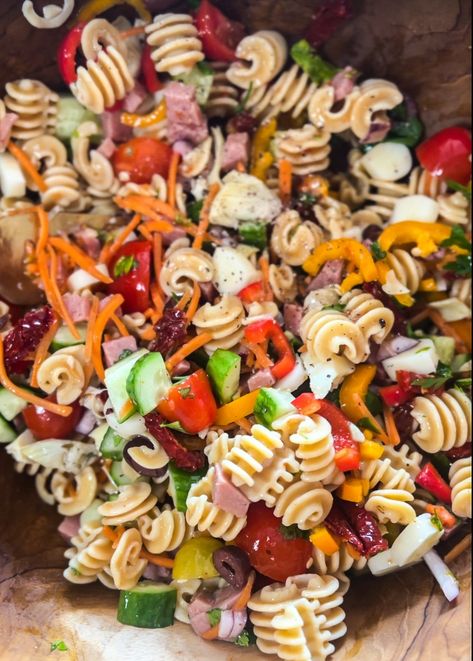 Quick & Easy Healthy High-Protein Pasta Salad Recipe — Protein Snack Queen Healthy Protein Pasta, High Protein Pasta Salad, Protein Pasta Salad, Whole Grain Pasta, Healthy Pasta Salad Recipes, High Protein Salads, High Protein Pasta, Classic Pasta Salad, Pasta Varieties