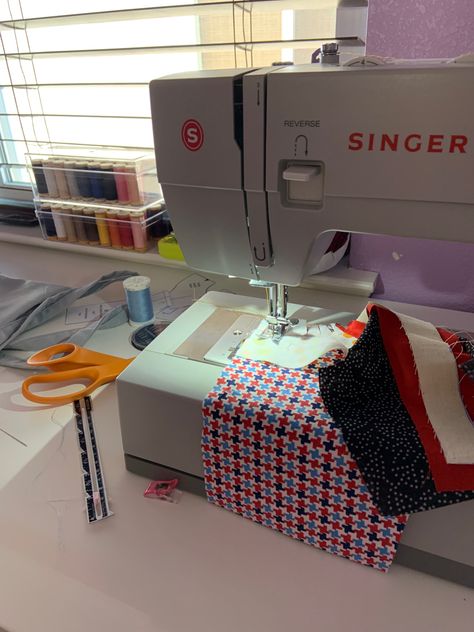 picture of a sewing machine, fabric, and colorful thread Singer 4423 Heavy Duty, Sewing Machine Singer, Singer Heavy Duty 4423 Sewing, Sewing Machine Aesthetic, Singer Heavy Duty Sewing Machine, Singer Machine, Sewing Aesthetic, Sewing Corner, Deni Denials