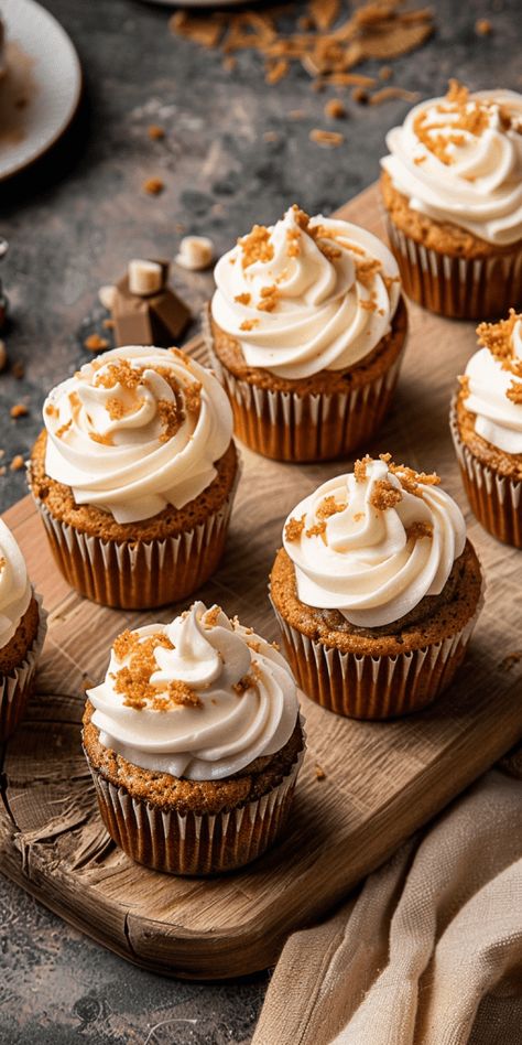 Carrot Cake Cupcakes [40 Minutes] - Chasety Bakery Cakes Aesthetic, Dessert Food Photography Styling, Christmas Cupcake Photography, Carrot Cake Food Photography, Deserts Photography Food, Photographing Baked Goods, Cupcake Food Styling, Food Photography Pastries, Baked Goods Pictures