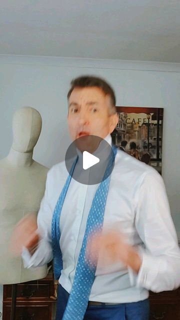 Jonathan Farley on Instagram: "My all time favourite tie knot - versatile, simple, quick to tie, easy to learn, symmetrical and very stylish. 
#styleguide #styletips #styleinspo #stylegram #styleadvisor #styleover40 #howtotieatie" How To Wear Tie, Tying A Necktie, How To Do A Tie, How To Tie A Tie, Simple Tie Knot, Different Tie Knots, Tie Knot Styles, Tie Knots Men, Cool Tie Knots