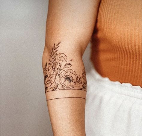 Patchwork Tattoo Ideas, Cuff Tattoo, Patchwork Tattoo, Fine Line Tattoo, Floral Tattoo Sleeve, Hand Tattoos For Women, Arm Band Tattoo, Line Tattoo, Arm Tattoos For Women