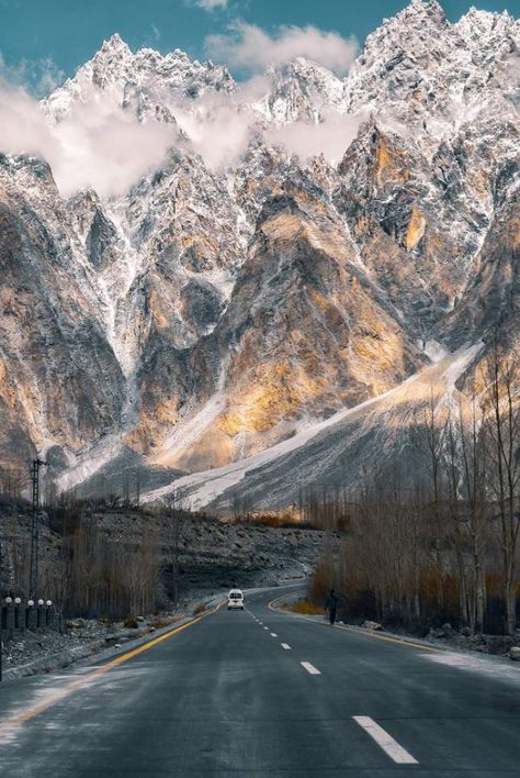 47 Pics and Memes Packed to the Brim With Cool - Funny Gallery Karakorum Highway, Karakoram Mountains, Hunza Valley, Photography Wallpapers, Pakistan Travel, Jw Marriott, Himachal Pradesh, Salvador Dali, Nature Images