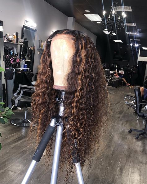 931 Likes, 17 Comments - StylesbyClaudelande (@claudelande_) on Instagram: “This unit is too pretty 😍😍 deep wave from my collection with custom highlights.🍯🍯 . . . This unit…” Deep Wave Wig 28 Inch, Deep Curly Weave, Curly Highlights, Deep Wave Wig, Dye Ideas, Birthday Hair, Wave Wig, Deep Wave Hairstyles, Girls Hairstyles Braids