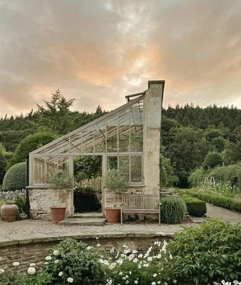 Beautiful Outdoor Living Spaces, Greenhouse Shed, Greenhouse Interiors, Backyard Greenhouse, Garden Greenhouse, Coastal Retreat, Greenhouse Gardening, Yard Work, Tropical Landscaping