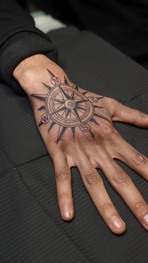 Compass Hand Tattoo Men, Male Hand Tattoos, Boys Hand Tattoo, Unique Hand Tattoos, Geometric Compass, Baseball Tattoos, Hand Ideas, Compass Tattoo Design, Wrist Tattoos For Guys