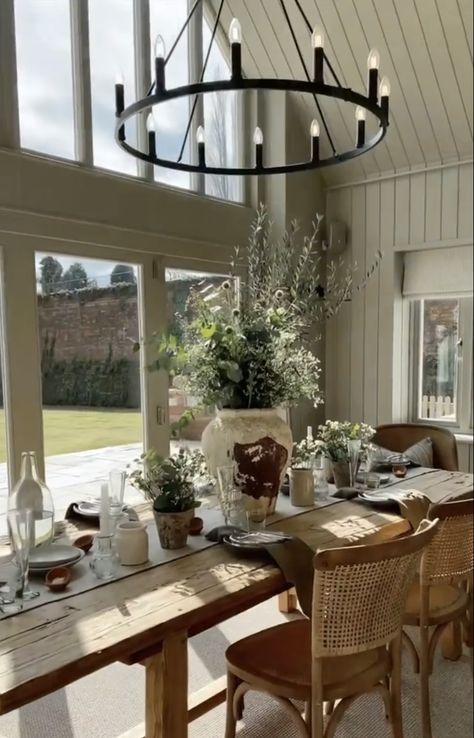 Lydia Elise Millen Home Lydia Elise Millen House Kitchen, Cotswold Dining Room, Lydia Elise Millen Kitchen, Lydia Millen Aesthetic, Lydia Millen Kitchen, Lydia Millen Home, Lydia Elise Millen House, Farrow And Ball Hardwick White, Hardwick White