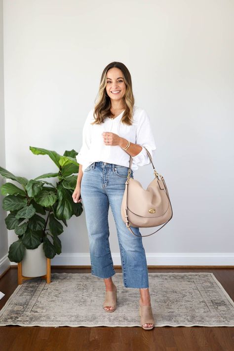 2022 Wide Leg Jeans, Wide Leg Crop Jeans Outfit, Cropped Jeans Outfit Summer, Wide Leg Jeans For Fall, Wide Leg Jeans Petite, Wide Leg Cropped Jeans Outfit, Ankle Jeans Outfit, Wide Leg Jean Outfits, Wide Leg Jeans Winter