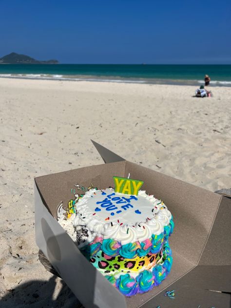 A cheetah printed cake. The colors blue, yellow, pink, purple, green, yellow all over. The setting is a peaceful day on the beach. Light sand and light blue water. 21st Birthday Ideas Beach, Birthday In Hawaii, Beach Sunset Birthday, 21st Birthday Beach, Birthday Beach Trip, Perfect Beach Day, Beach Bash, 15 Birthday, Birthday Sister