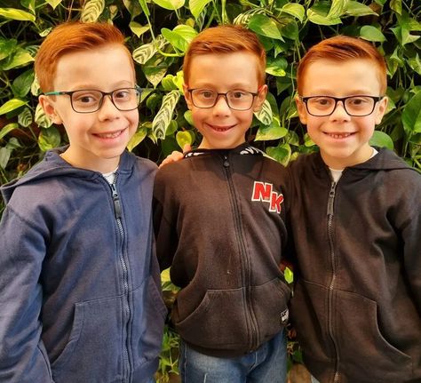 What the Super Rare 100% Identical Triplets, Whom Even Parents Cannot Distinguish, Look Today Triplets Photography, Identical Triplets, Pregnancy Progression, Minion Pictures, An Unexpected Journey, Identical Twins, Pregnancy Test, Dna Test, Sleepless Nights