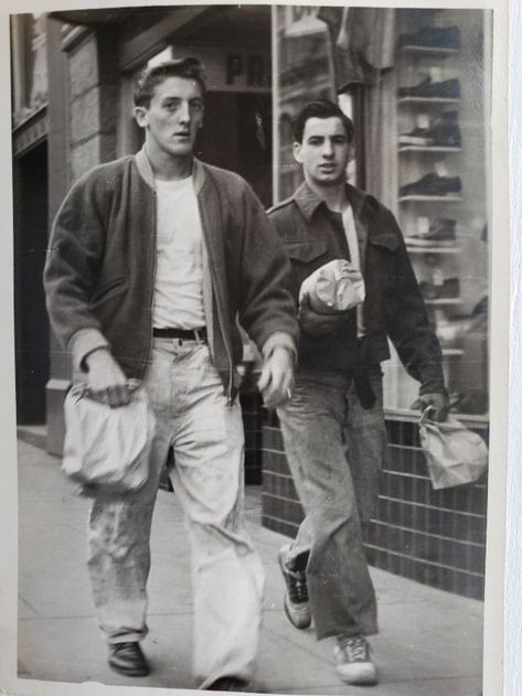 Fascinating Snaps Captured People Walking on Vancouver's Streets in the 1950s People Walking Towards Camera, Two People Walking Reference Drawing, Person Walking Down Street, Person Walking Towards Camera Reference, Person Walking Photography, Walking And Talking Pose Reference, Two People Walking Together Reference, Walking Together Pose, Two People Walking Reference