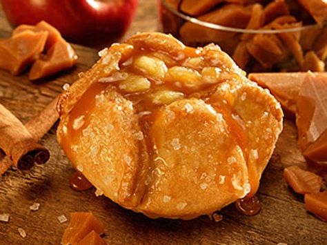 Apple Blossom Dessert, Apple Tartlets Recipe, Apple Blossom Recipe, Apple Tartlets, Baked Apple Dessert, Apple Recipes Easy, Apple Dessert Recipes, Healthy Vegan Snacks, Apple Filling