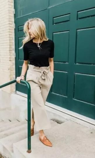 Beige Loafers Outfits For Women (67 ideas & outfits) | Lookastic Beige Loafers Outfit Women, Beige Loafers Outfit, Loafers Outfit Ideas, Loafers Outfit Women, Outfit Minimalista, Classic Work Outfits, Beige Loafers, Minimalist Moda, Minimalistic Outfits