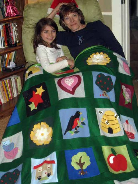 Fleece Applique Blanket » Wee Folk Art Fleece Applique, Felt Quilt, Wee Folk Art, Wee Folk, Christmas Present, Quilt Blanket, Quilt Inspiration, Kind Words, Paper Piecing