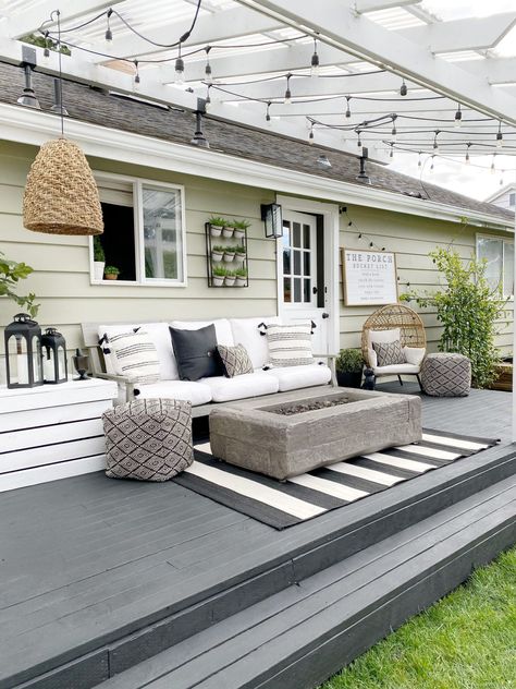 Deck Refresh - 5 Ways to Update Your Space on a budget! Yes I said budget, these pieces are all affordable and look amazing! Let me show you! Deck Refresh, Aesthetic Garden, Garden Wallpaper, Garden Aesthetic, Better Homes And Garden, Garden Living, Outdoor Sectional Sofa, Better Homes, Backyard Patio