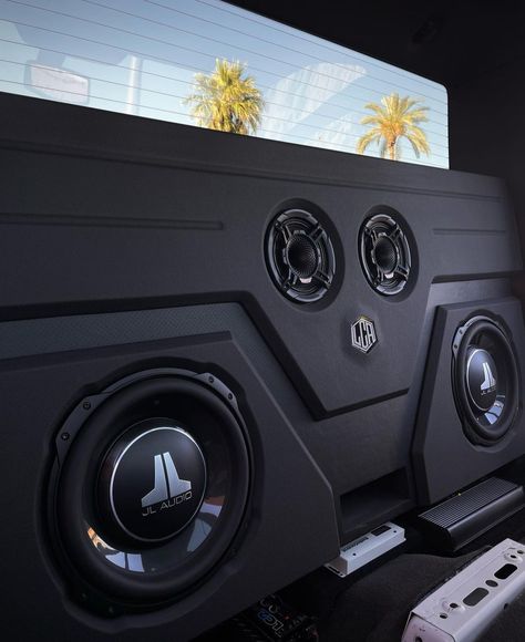 Subwoofer Box Design Truck, Car Audio Ideas, Truck Audio System, Hotrod Interior, Car Speaker Box, Stereo Idea, Custom Subwoofer Box, Truck Audio, Ranger Wildtrak