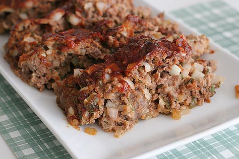 Harlem Meatloaf Buffalo Meatloaf, Fannie Farmer Recipes, Bison Meatloaf, Buffalo Recipes, Traditional Meatloaf Recipes, Farmer Recipes, Bison Recipes, Bread Crumbs Recipe, Bbq Meatloaf