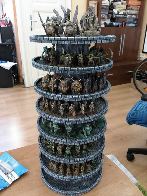 Dnd Miniatures Display, Dnd Mini Display, Warhammer Game Room, Dnd Storage Ideas, Warhammer Storage Ideas, Dnd Display Shelf, Miniature 3d Print, Miniatures Display Ideas, Dnd Mini Storage