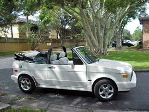 vw cabrio convertible - Loved it since I was a kiddo! Volkswagen Cabriolet Convertible, Small Convertible Car, Vw Cabriolet Convertible, 1990 Volkswagen Cabriolet, 2000s Convertible, 80s Convertible, 90s Convertible, Convertible Truck, Old Convertible