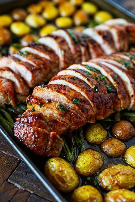 Pork Fillet Recipes, Best Pork Tenderloin Recipe, Baked Pork Tenderloin, Pork Tenderloin Recipe, Easy Sheet Pan Dinners, Pork Fillet, Tenderloin Recipe, Pork Loin Recipes, Diner Recept