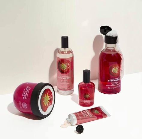 STRAWBERRY RANGE❣️ The range is for anyone who loves a sweet fruity scent, we have lots of things in the collection but which would you use first🍓because our strawberry range is not to be missed! To shop, visit The Body Shop outlet located on Ground Floor. #gigamall #gigagroup #shoppingmall #shopping #strawberry #strawberryrange #thebodyshop #bodycare #WTCPAK Body Shop Products, Body Shop Strawberry, Student Discounts, School Events, Travel Workout, Travel Beauty, Shop Products, Signature Scent, Smell Good