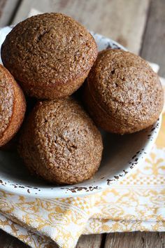 Classic Raisin Bran Muffins_2 Honey Bran Muffin Recipe, Raisin Bran Muffin Recipe, Bran Muffin Recipe, Raisin Bran Muffins, Oat Bran Muffins, Bran Muffin, Muffins Blueberry, Raisin Bran, Raisin Muffins