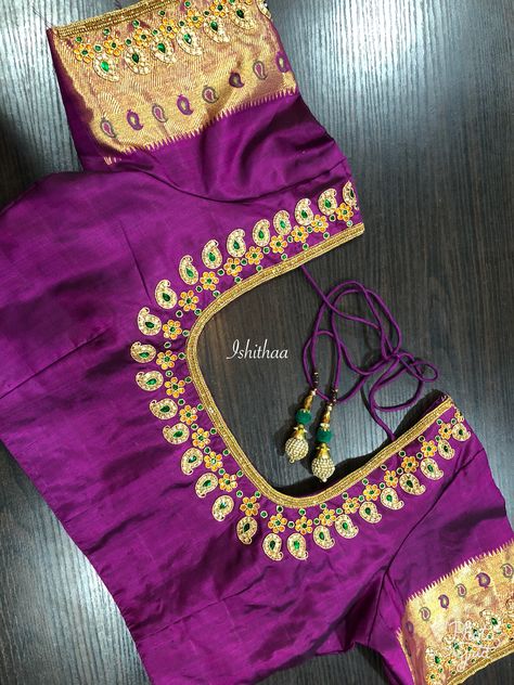 Mango Embroidery, Work Blouse Hand Designs, Poola Jada, Mango Design, Mango Mala, Blouse Maggam Work, Maggam Blouse, Outfit Blouse, Maggam Work Blouse