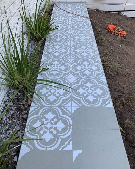 Painted Concrete Patio Stencil, Sidewalk Painting Ideas, Concrete Path Makeover, Painted Walkway, Stencil Patio, Painted Pool Deck, Spring Porch Decorating, Diy Fire Pits, Concrete Patio Makeover