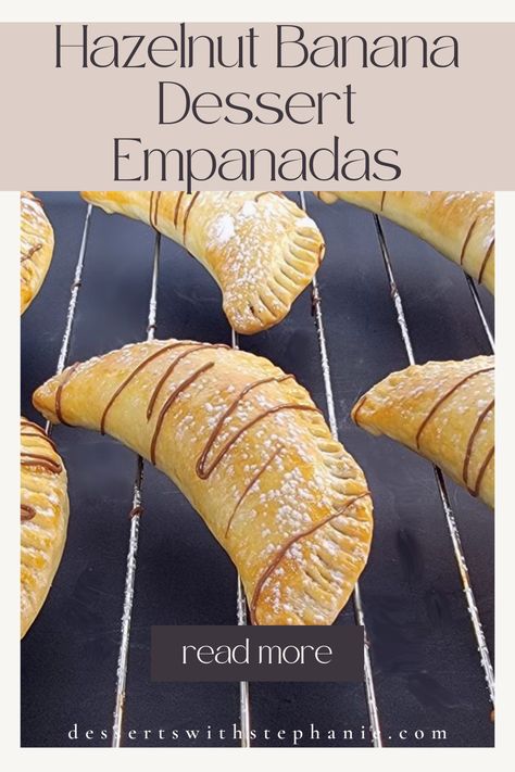 how to create dessert empanadas video Dessert Empanadas Recipe, Dessert Empanadas, Sweet Empanadas Recipe, Nutella And Banana, Dessert Videos, Chocolate Pie Recipes, Banana Nutella, Dessert Bites, Banana Dessert