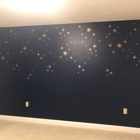 Starry Sky Nursery, Enchanted Forest Room, Sky Bedroom, Star Bedroom, Forest Room, Baby Room Themes, Modern Nursery Decor, Vinyl Wall Quotes, Star Decals