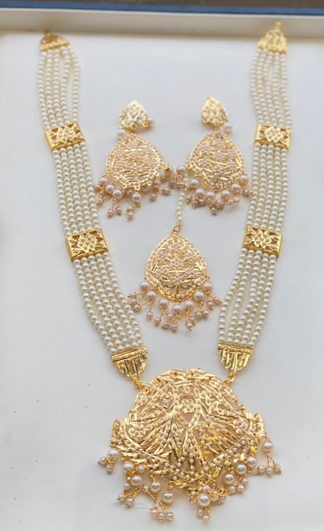 Just rs 1250+ship...aedcjm.. Punjabi Traditional choker leaf design tika set Jewellery, Gold Finished jadau jardhu Pearl choker Earring Tikka Set, Punjabi Traditional kundan choker tika set Gold Finished Pearl Kundan Earring Tikka Set Punjabi Traditional Jewellery Gold, Nikah Jewellery, Pearl Rani Haar, Gold Pendant Necklace Jewellery, Tikka Designs, Indian Gold Necklace Designs, Bridal Things, Silver Anklets Designs, Bear Drawings