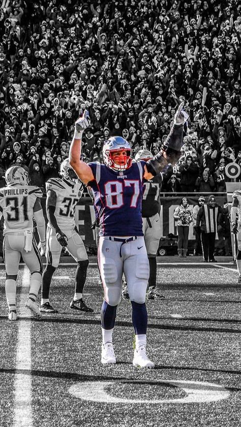 Rob Gronkowski Wallpaper, Rob Gronkowski Patriots, Nfl Wallpaper, Tom Brady Patriots, Lowrider Trucks, England Sports, Patriots Logo, New England Patriots Football, Rob Gronkowski