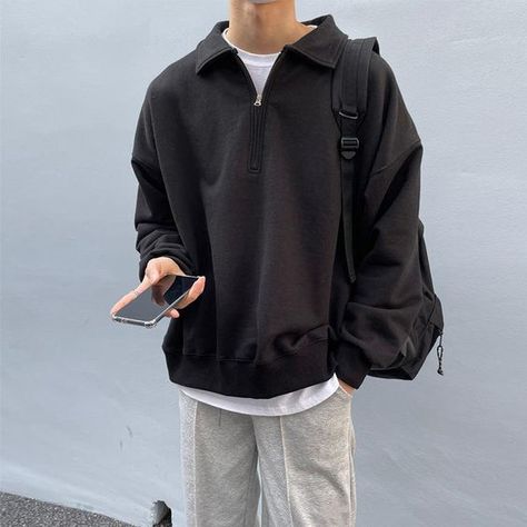 I made the purchase and whoever received the product was very happy but the size I think varies a little in terms of measurements. Streetwear Men Outfits Black, Men Outfits Black, Guys Fits, Mens Pullover Sweater, Denim Suit, Fall Outfits Men, Simple Top, Streetwear Men, Streetwear Men Outfits