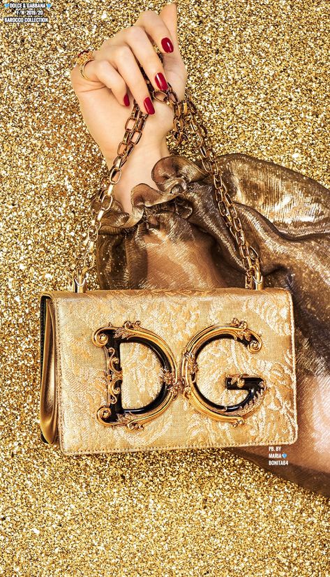 Luxury Gold Bag For Fashion Statement, High-end Gold Bag, Luxury Gold Bag With Bling, Dolce And Gabbana Bags 2022, Dolce And Gabbana Devotion Bag, Dolce And Gabbana Handbags, Best Fashion Designers, Vegan Bag, Great Fashion