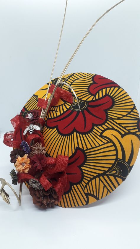 Ankara Fascinator, African Fabric Accessories, African Shirt Dress, Ankara Accessories, Fascinator Hats Diy, Fascinator Hats Wedding, African Hats, Diy Fabric Jewellery, Traditional African Clothing